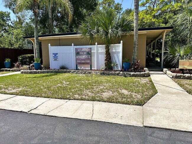 Building Photo - 10342 Atlantic Cir Unit 04