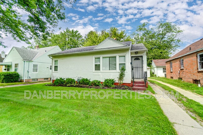 Photo - 833 Turner Ave