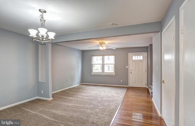 Building Photo - 5 Cardor Ct