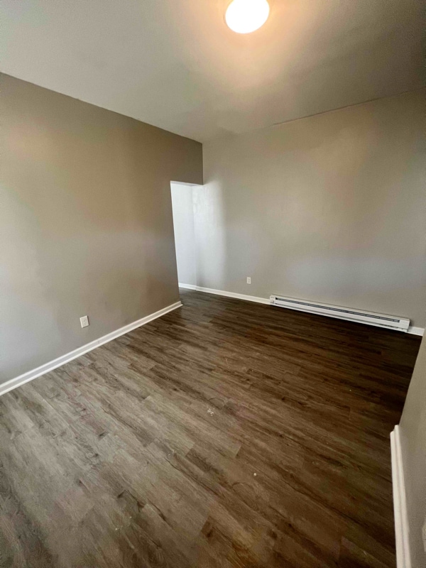 Building Photo - 305 N Evans St Rental