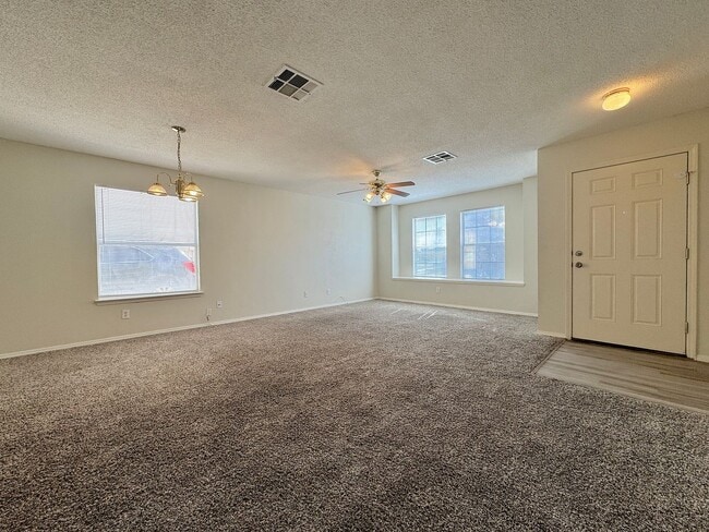 Photo - East El Paso 3 bed/2 Bath