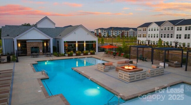 Photo - 2020 Winters Eve Dr Unit A4