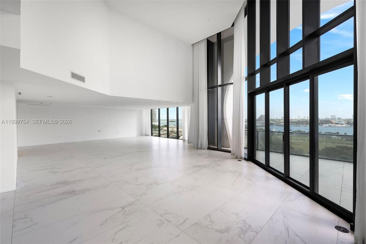 Photo - 1000 Biscayne Blvd
