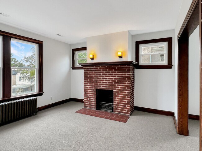 Photo - 2806 Hawthorne Ave Unit 2