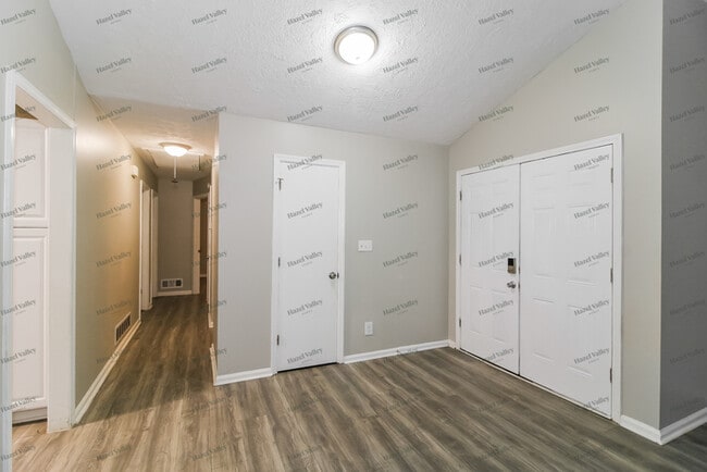 Photo - 1077 Ponderosa Park Dr