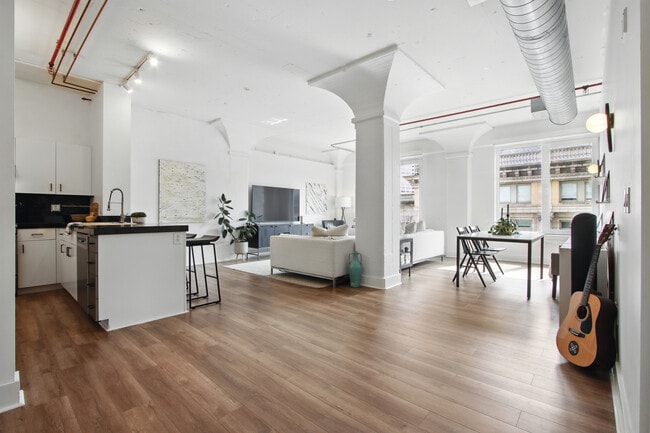 Photo - 300 NW 8th Ave Unidad 509