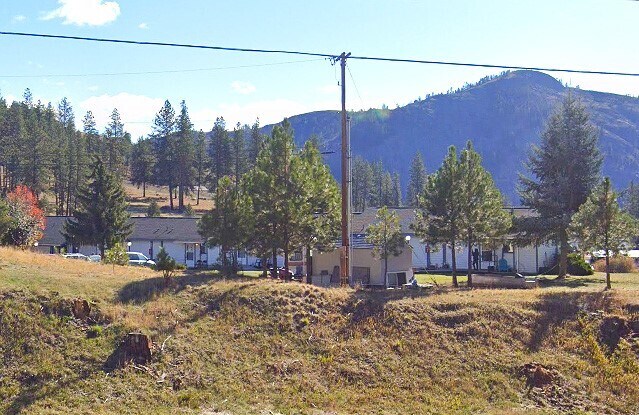 Photo - 466 Thornton Dr