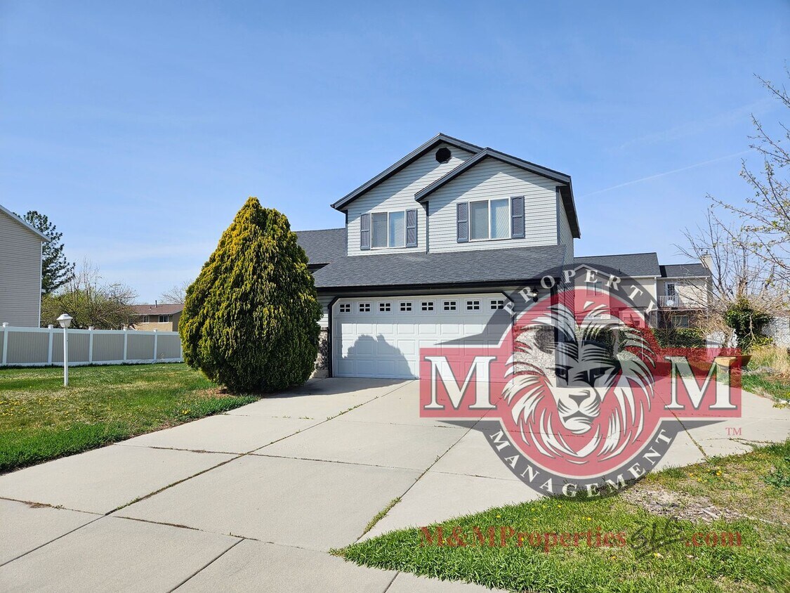 Newly Remodeled 4 Bd 3 Ba Home - Newly Remodeled 4 Bd 3 Ba Home