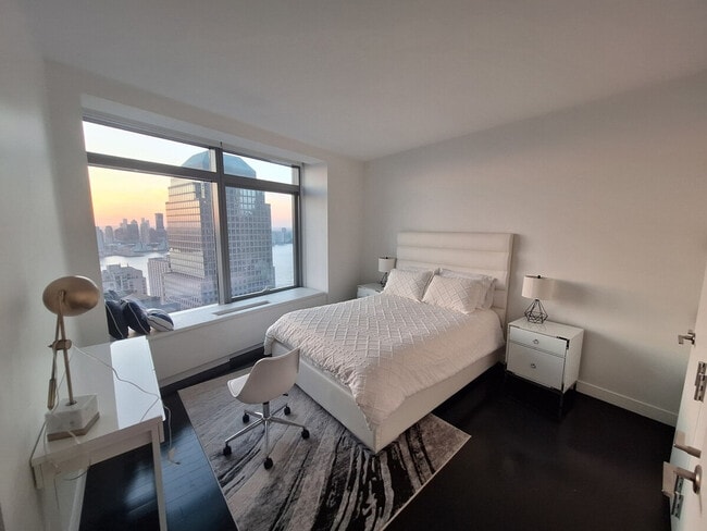 Building Photo - 53 Wall St Unit SI ID1543145P
