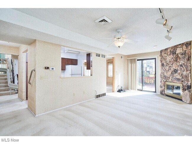 Building Photo - 1050 Hampton Ridge Dr Rental