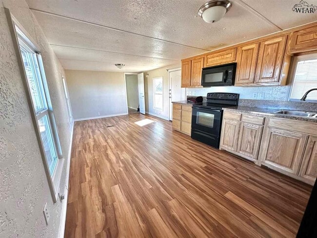 Photo - 8012 W Hwy St