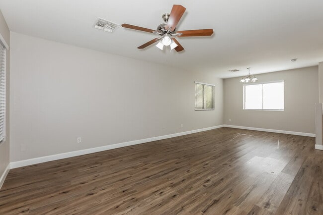 Photo - 1071 E Desert Moon Trail