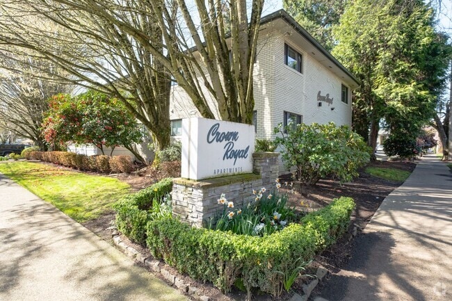 Building Photo - Heart of Irvington – Cozy Two-Bedroom Retreat Unit CR2026 Rental