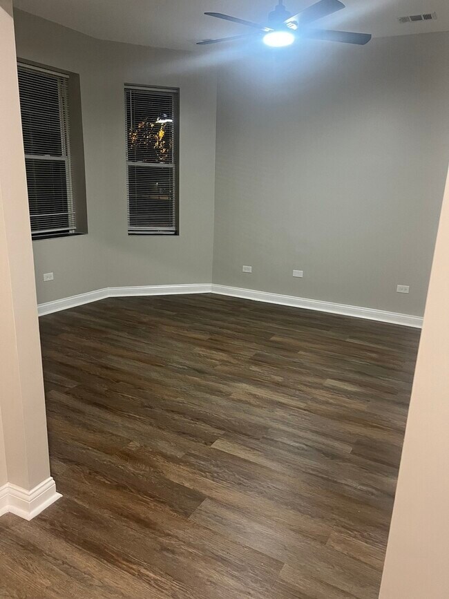 Photo - 1434 S St Louis Ave Unidad 1