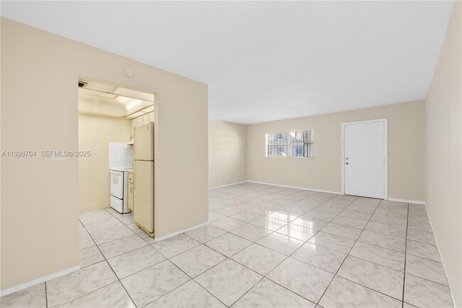 Photo - 16215 NE 18th Ct Unit 212