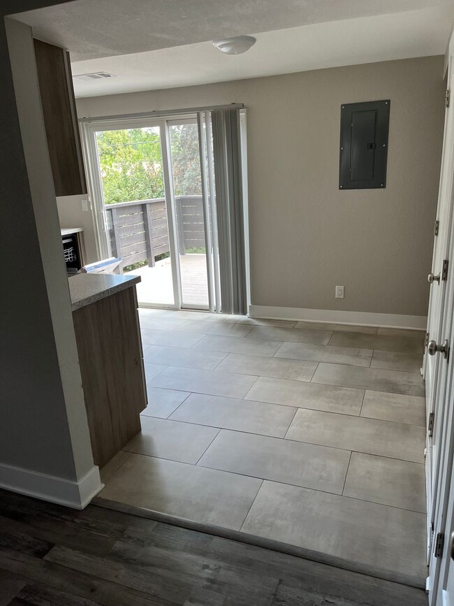 Photo - 1602 Garfield Ave Unit 11