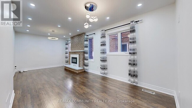 Photo - 32 Faywood Dr