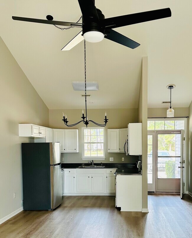 Photo - South Harbor Village