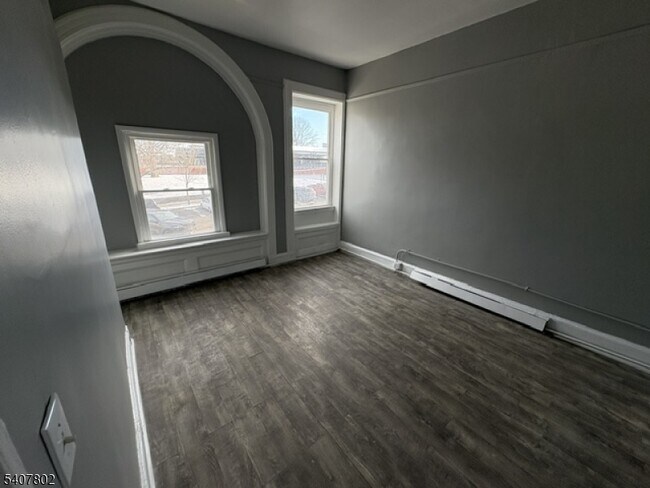 Photo - 197 North Ave