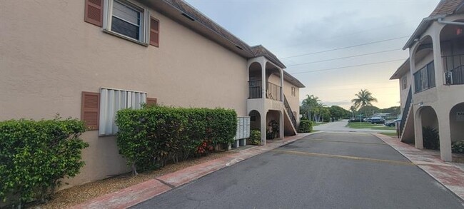 Photo - 600 SW 2nd Ave Unit 235