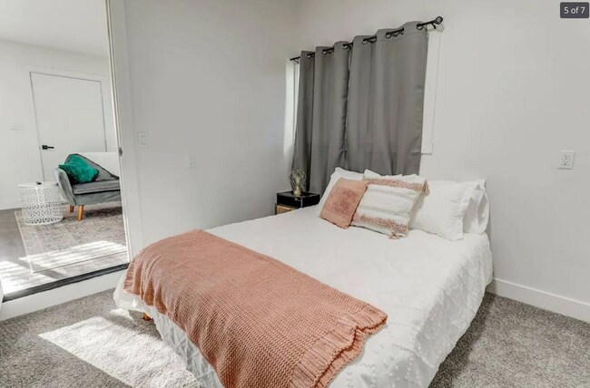 Photo - 1503 S Newport St Unidad B