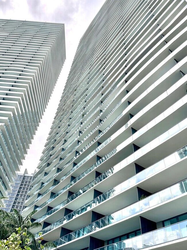 Photo - 650 NE 32nd St Unit 2507