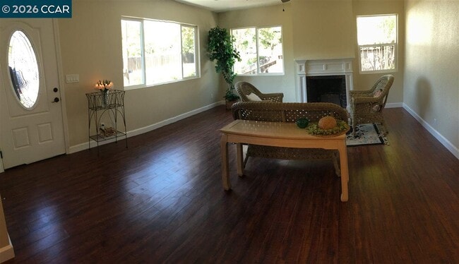 Photo - 1448 Rosal Ln
