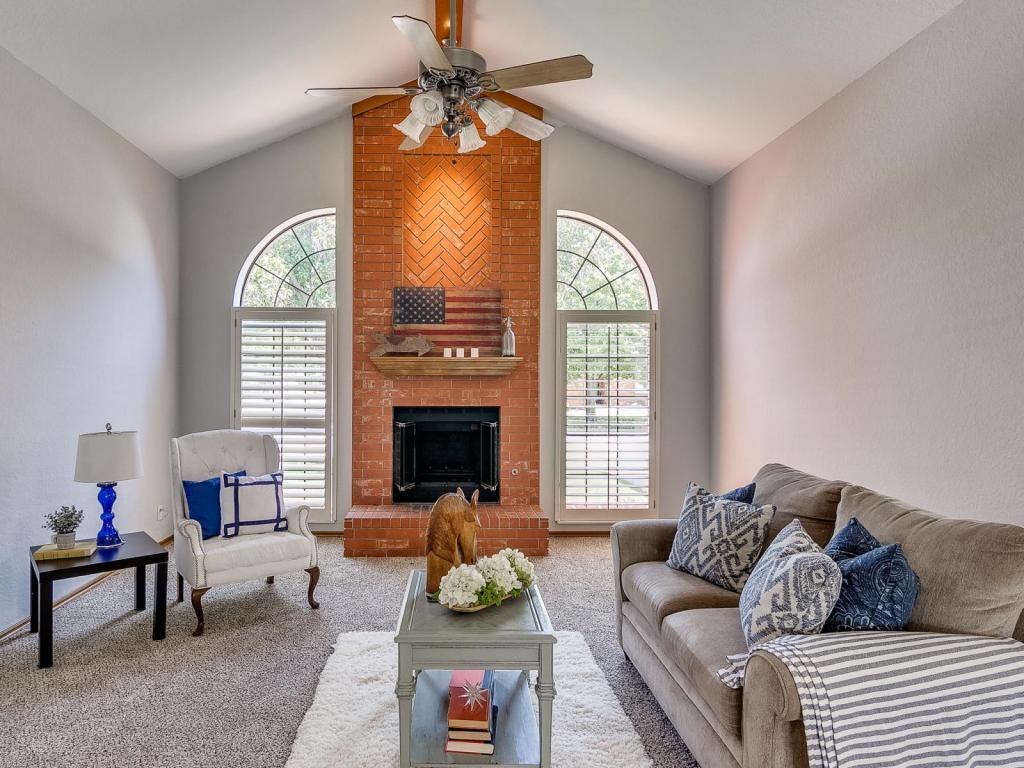Photo - 18513 Chestnut Oak Dr
