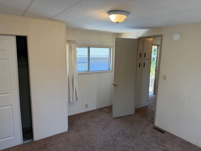 Photo - 1566 Laura St Unidad A