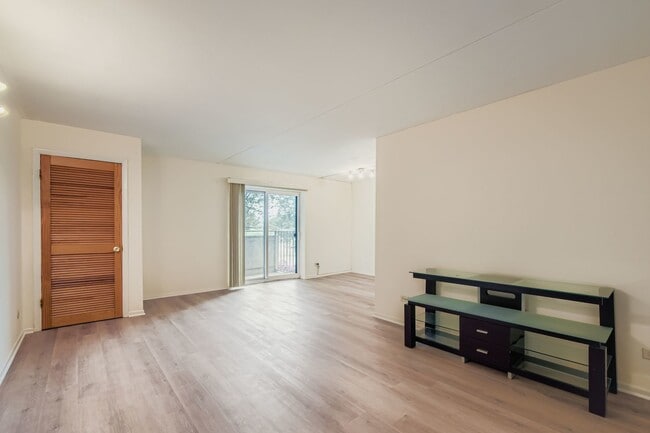 Photo - 1463 Mercury Dr
