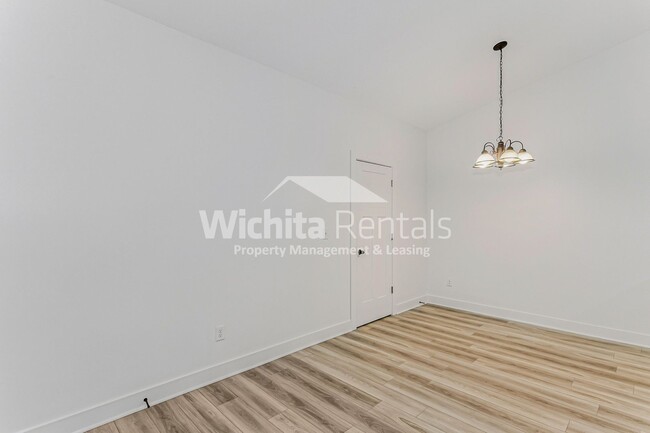 Photo - 920-922 Onewood Place Unit 920 Onewood Place