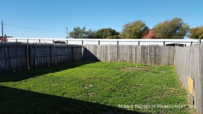 Photo - 9612 Elmwood Ave