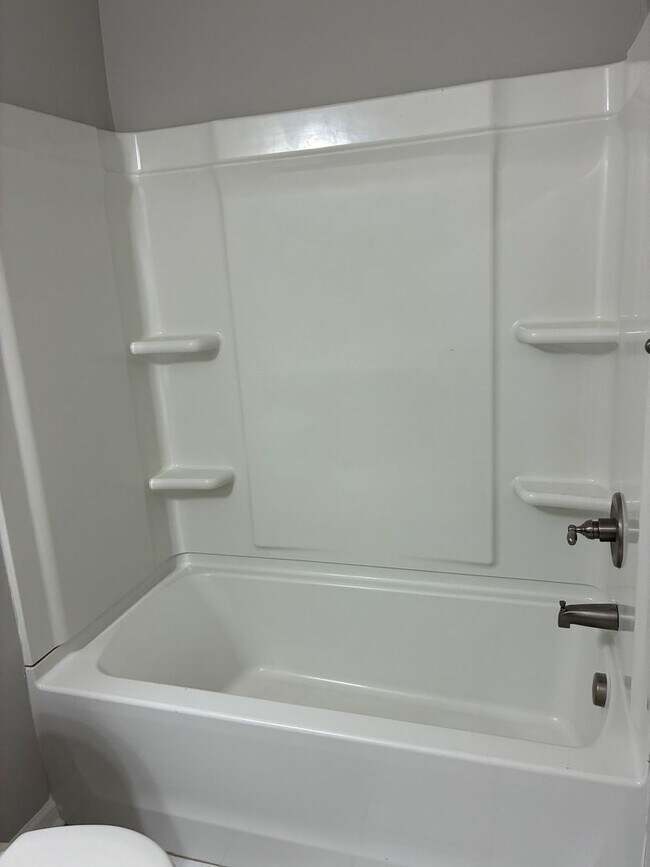 Photo - 805 Lynes St Unit C