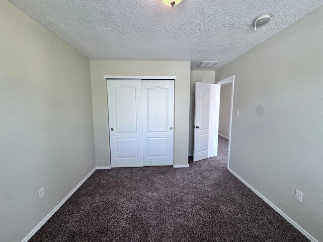 671 Purple Aster Ave SW
