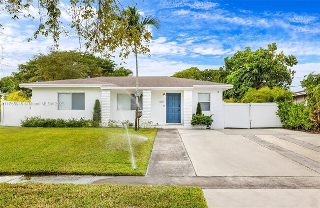 Building Photo - 16234 NE 9th Pl Rental