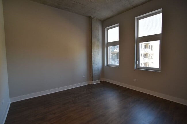 Photo - 3833 N Broadway Unit 316
