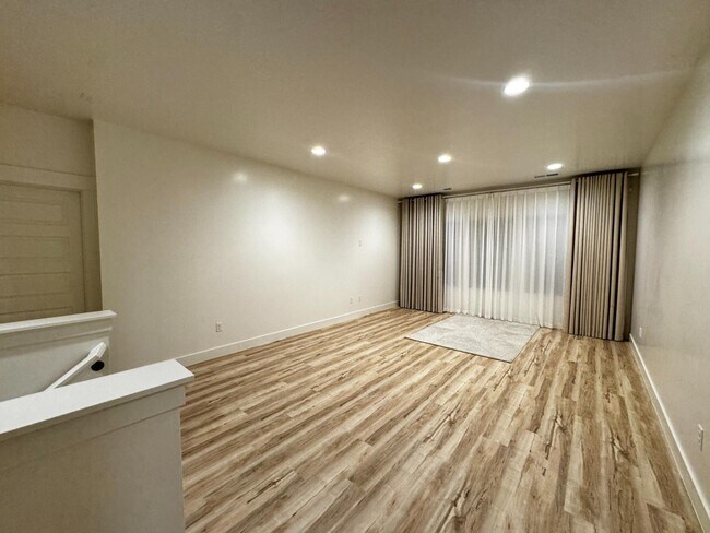 Photo - 6189 S White Bee Cir