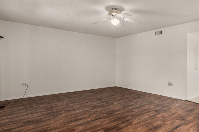 Photo - Charming 2 bed, 2 bath in Sun City!