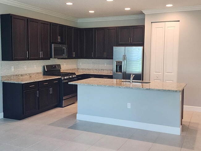 Photo - 11417 SW Hawkins Terrace