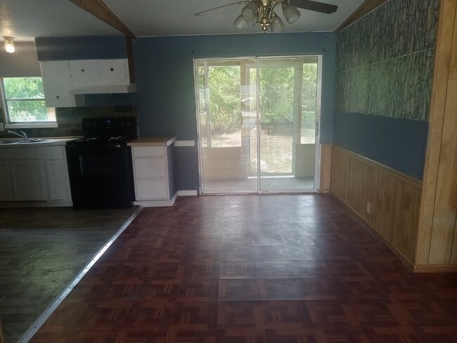 Photo - 7566 Peyraud Dr