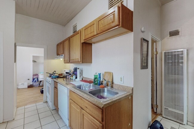 Photo - 1402 3rd St SW Unit A