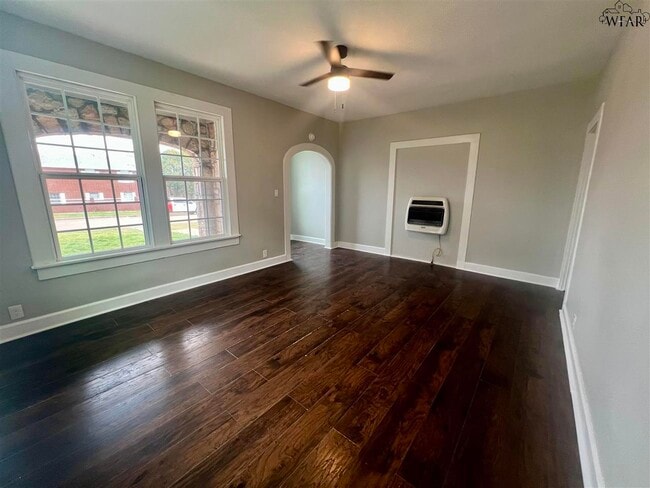 Photo - 1202 Austin St