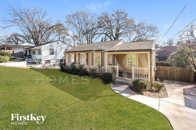 Photo - 942 Astor Ave SW