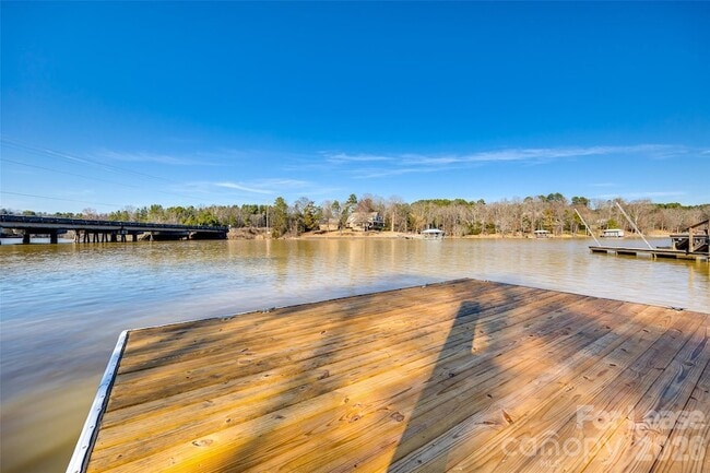 Photo - 1739 Old Clay Hill Rd