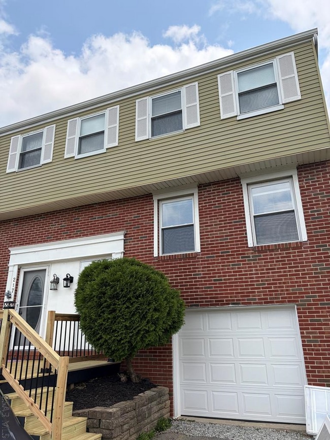 Building Photo - 219 Marietta Dr
