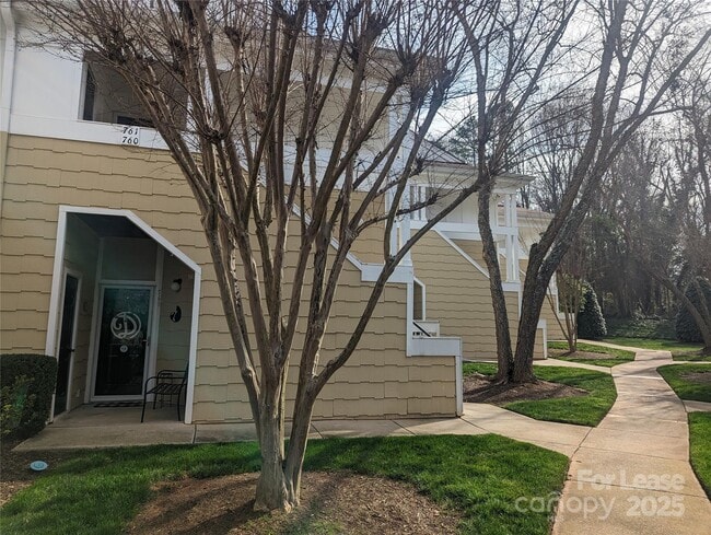 Building Photo - 761 Southwest Dr Rental