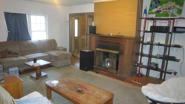 Photo - 1035 NE Monroe St Unit 1