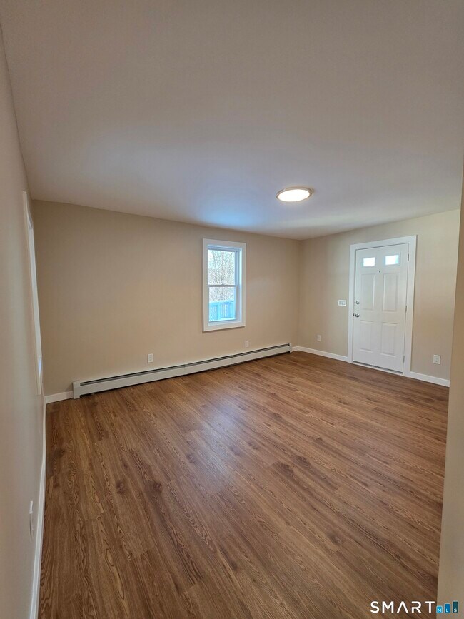 Photo - 14 Smith St Unit 2