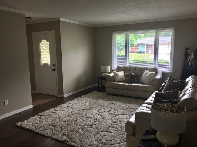 Building Photo - 14214 W Heather Ln Unit 14214 Heather Lane