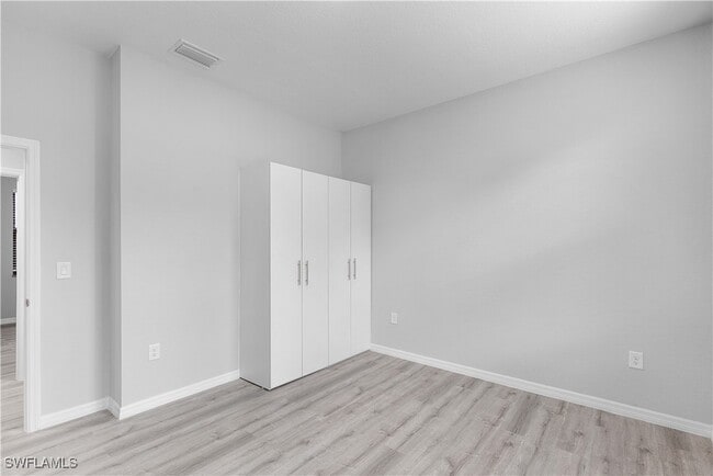 Building Photo - 1926 Marlay Ave Rental